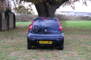 2013 Peugeot 107 1.0 12v Allure in Black — image 2