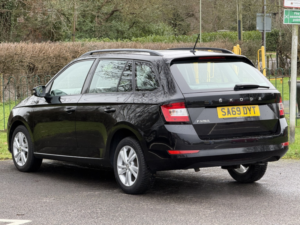 2020 Skoda Fabia 1.0 Tsi Se in Black — image 6