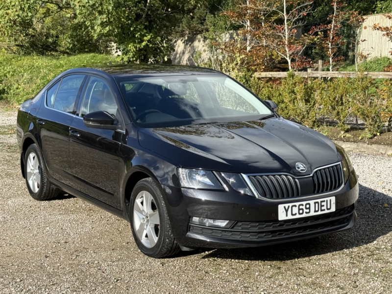 2019 Skoda Octavia 1.6 Tdi Scr Se Technology in Black — image 1
