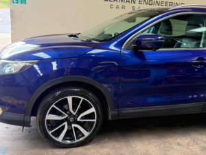 2016 Nissan Qashqai 1.6 Dci Tekna Xtron 2WD Euro 6 (s/s) 5dr in Blue — image 4