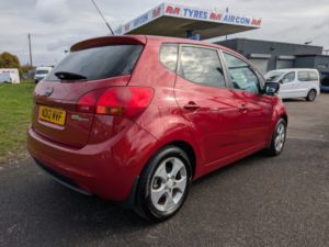 2012 Kia Venga 1.6 Crdi Ecodynamics 3 in Red — image 4