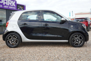 2017 Smart Forfour 1.0 Prime (premium) Twinamic Euro 6 (s/s) 5dr in Black — image 6