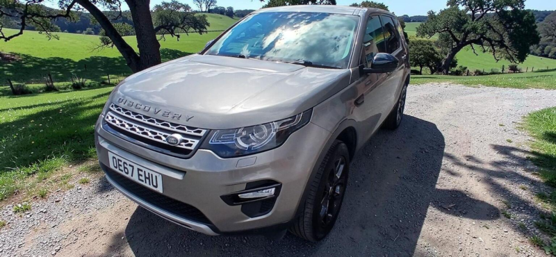 2017 Land Rover Discovery Sport 2.0 Td4 Hse Auto 4WD Euro 6 (s/s) 5dr in Bronze — image 1