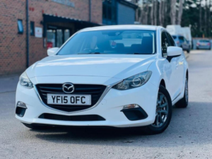 2015 Mazda Mazda3 2.2 Skyactiv-D Se Nav Fastback Euro 6 (s/s) 4dr in White — image 3