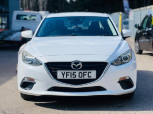 2015 Mazda Mazda3 2.2 Skyactiv-D Se Nav Fastback Euro 6 (s/s) 4dr in White — image 6