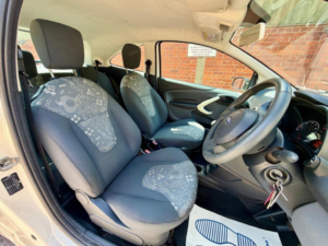 2012 Ford Ka 1.2 Studio Euro 5 3dr in White — image 4