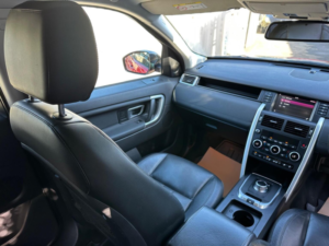 2015 Land Rover Discovery Sport 2.2 Sd4 Hse Auto 4WD Euro 5 (s/s) 5dr in Red — image 3