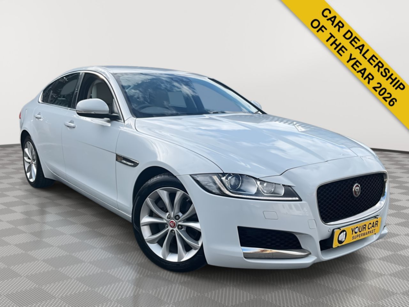 2017 Jaguar Xf 2.0i Prestige Saloon 4dr Petrol Auto Euro 6 (s/s) (200 Ps) in White — image 1