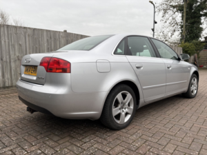 2005 Audi A4 1.9 Tdi Se in Silver — image 4