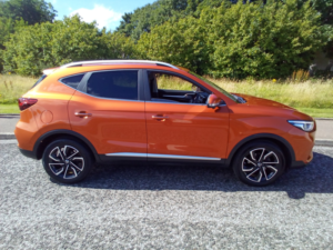 2023 MG MG Zs 1.5 Vti-Tech Exclusive in Orange — image 4