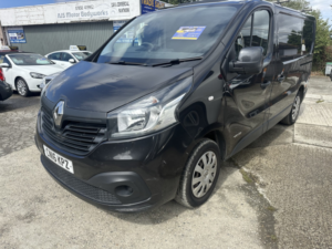 2016 Renault Trafic 1.6 Sl27 Dci 115 Business+ in Black — image 4