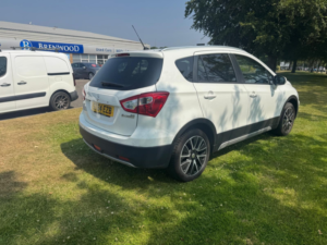 2014 Suzuki Sx4 S-Cross 1.6 Sz-T SUV 5dr Petrol Manual Euro 6 (120 Ps) in White — image 4