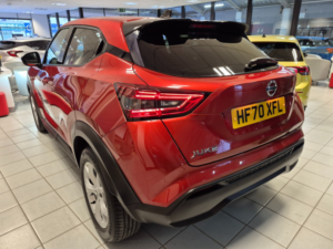 2020 Nissan Juke 1.0 Dig-T N-Connecta SUV 5dr Petrol Dct Auto Euro 6 (s/s) (114 Ps) in Red — image 2