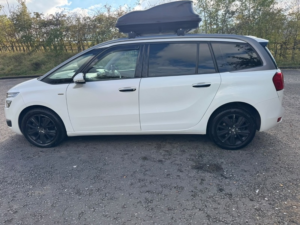 2014 Citroen C4 Picasso Grand E-Hdi Airdream Exclusive in White — image 6