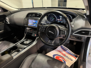 2016 Jaguar Xe 2.0d Prestige Auto Euro 6 (s/s) 4dr in Silver — image 2