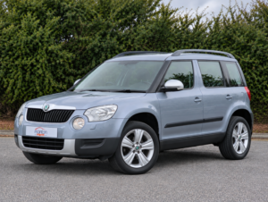 2010 Skoda Yeti 1.2 Tsi Automatic in Grey — image 3