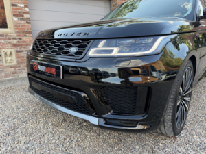 2020 Land Rover Range Rover Sport 3.0 Sd V6 Hse in Black — image 5