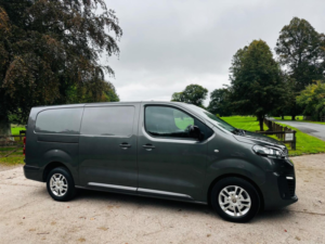 2023 Vauxhall Vivaro 1.5 Turbo D 2900 Sportive L2 H1 Euro 6 (s/s) 6dr in Grey — image 2