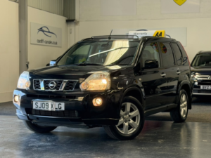 2009 Nissan X-Trail 2.0 Dci Aventura in Black — image 4