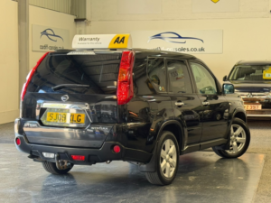 2009 Nissan X-Trail 2.0 Dci Aventura in Black — image 6
