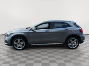 2018 Mercedes-Benz Gla 1.6 Gla200 Amg Line (premium) SUV 5dr Petrol Manual Euro 6 (s/s) (156 Ps) in Grey — image 5