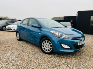 2013 Hyundai I30 1.4 Classic Euro 5 5dr in Blue — image 4