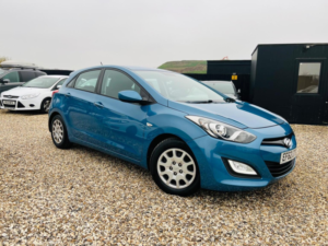 2013 Hyundai I30 1.4 Classic Euro 5 5dr in Blue — image 5