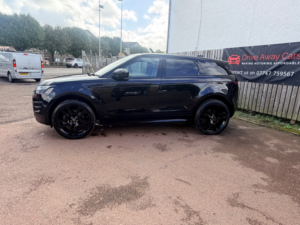 2020 Land Rover Range Rover Evoque 2.0 D180 Mhev R-Dynamic Hse in Black — image 3