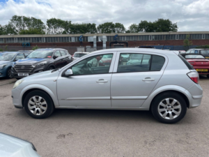 2006 Vauxhall Astra 1.8 I 16v Club in Silver — image 5