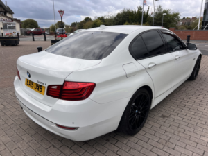 2015 BMW 5 Series 2.0 528i Luxury Saloon in White — image 3
