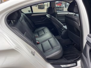 2015 BMW 5 Series 2.0 528i Luxury Saloon in White — image 6