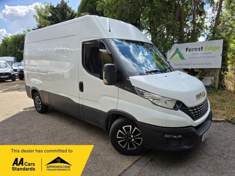 2020 Iveco Daily 2.3d Hpi 12v 35s 3520 Mwb H1 Euro 6 (s/s) 5dr in White — image 1