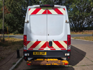 2020 Iveco Daily 2.3d Hpi 12v 35s 3520 Mwb H1 Euro 6 (s/s) 5dr in White — image 4