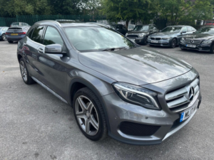 2017 Mercedes-Benz Gla 2.1 Gla200d Amg Line (premium Plus) 7g-Dct 4matic Euro 6 (s/s) 5dr in Grey — image 3