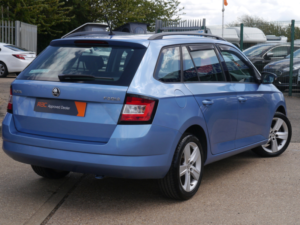 2015 Skoda Fabia 1.2 Tsi Se L Estate 5dr Petrol Manual Euro 6 (s/s) (90 Ps) in Blue — image 4