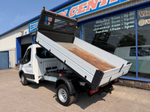 2021 Ford Transit 2.0 350 Ecoblue Hd Leader Single Cab Tipper 2dr Diesel Manual Rwd L2 Euro 6 130 Ps in White — image 4