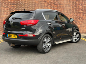 2015 Kia Sportage 1.7 Crdi Ecodynamics 3 2WD Euro 6 (s/s) 5dr in Black — image 5