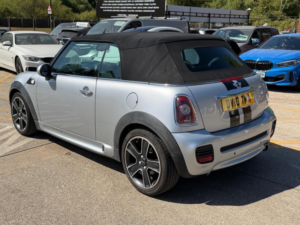 2010 MINI Convertible 1.6 Cooper Euro 5 2dr in Silver — image 4