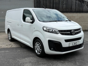 2021 Vauxhall Vivaro 1.5 Turbo D 2900 Sportive L2 H1 Euro 6 (s/s) 5dr in White — image 2