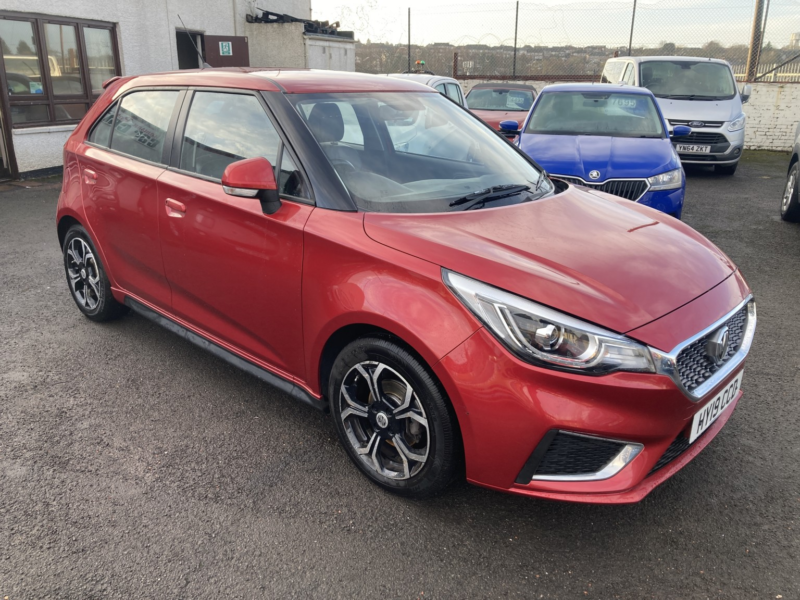 2019 MG Mg3 1.5 Vti-Tech Exclusive in Red — image 1