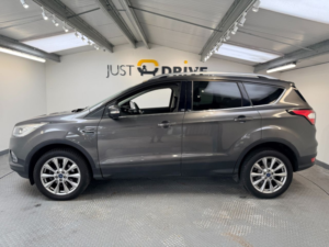 2019 Ford Kuga 1.5t Ecoboost Titanium Edition SUV 5dr Petrol Manual Euro 6 (s/s) (150 Ps) in Grey — image 4