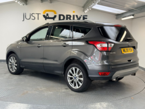 2019 Ford Kuga 1.5t Ecoboost Titanium Edition SUV 5dr Petrol Manual Euro 6 (s/s) (150 Ps) in Grey — image 5