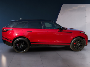 2018 Land Rover Range Rover Velar 2.0 D240 R-Dynamic Hse in Red — image 4