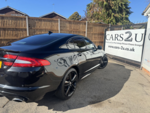 2013 Jaguar Xf 3.0 D S V6 Premium Luxury in Black — image 4