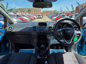 2014 Ford Fiesta 1.6 Tdci Econetic Zetec Euro 5 (s/s) 5dr in Blue — image 2