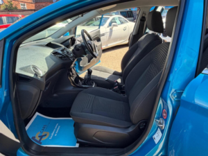 2014 Ford Fiesta 1.6 Tdci Econetic Zetec Euro 5 (s/s) 5dr in Blue — image 4