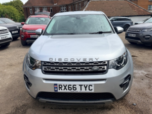 2016 Land Rover Discovery Sport Td4 Se Tech in Silver — image 2