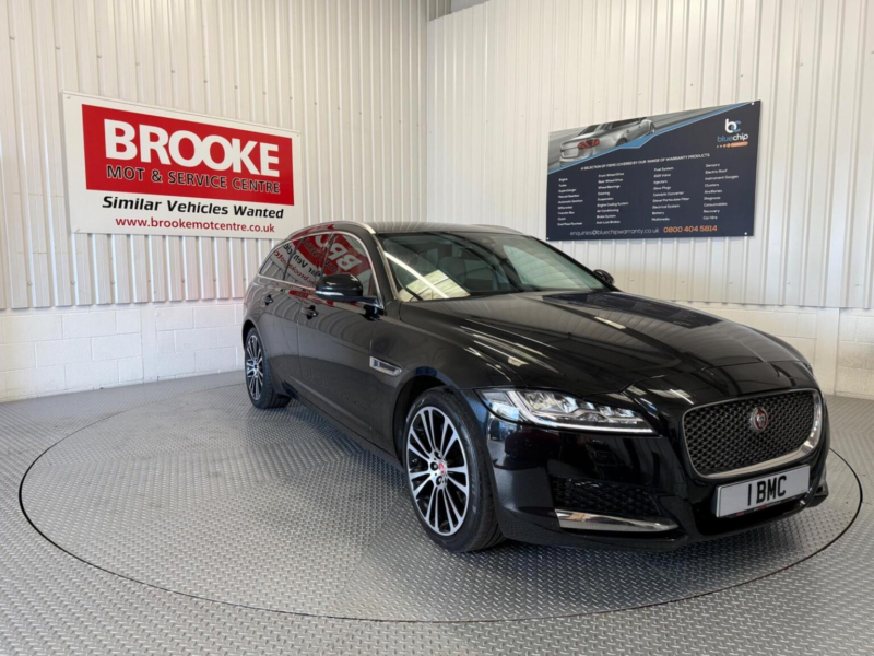 2018 Jaguar Xf 2.0d Portfolio Sportbrake Auto AWD Euro 6 (s/s) 5dr in Black — image 1