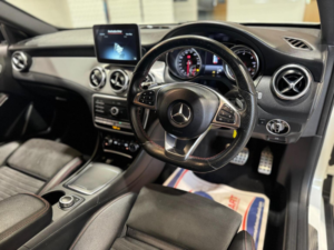 2018 Mercedes-Benz Gla 2.1 Gla220d Amg Line (premium) 7g-Dct 4matic Euro 6 (s/s) 5dr in White — image 2
