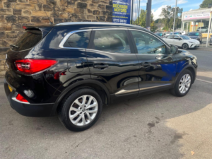 2015 Renault Kadjar 1.5 Dci Dynamique Nav Euro 6 (s/s) 5dr in Black — image 5